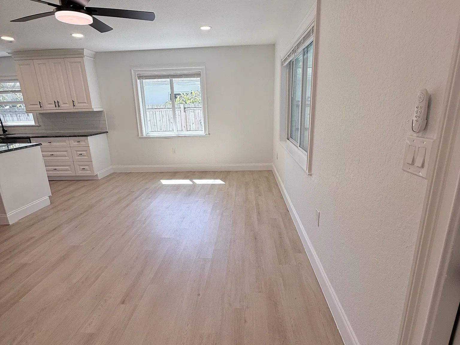 3 bed, 1206 sqft, $2,400 — Photo 3