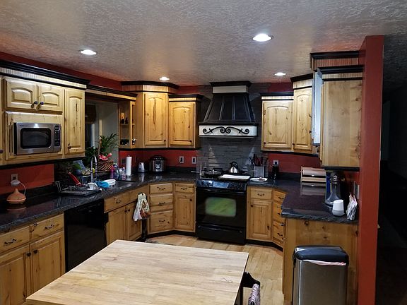 Custom Granite Counters