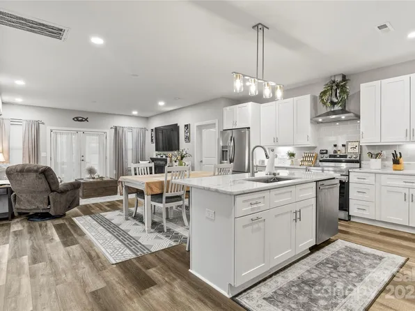 154 Shields Dr, Lincolnton, NC 28092