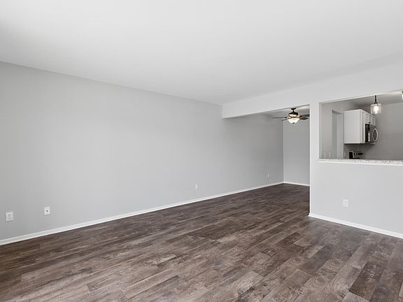 5th image of 157 Mindy Ln APT 26
