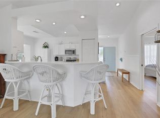 680 Wiggins Lake DR #202, NAPLES, FL 34110