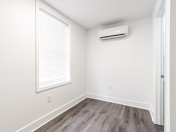 5th image of 2824 Rosehill St #2FBA