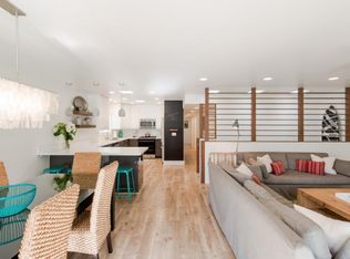 7205 Seashore Dr UNIT B, Newport Beach, CA 92663