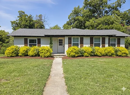 310 Sunset Ct Photo 1