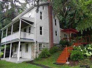 305 Valley Rd, Windsor, PA 17366