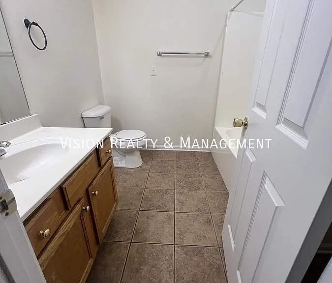 111 Kaiser St — Photo 14