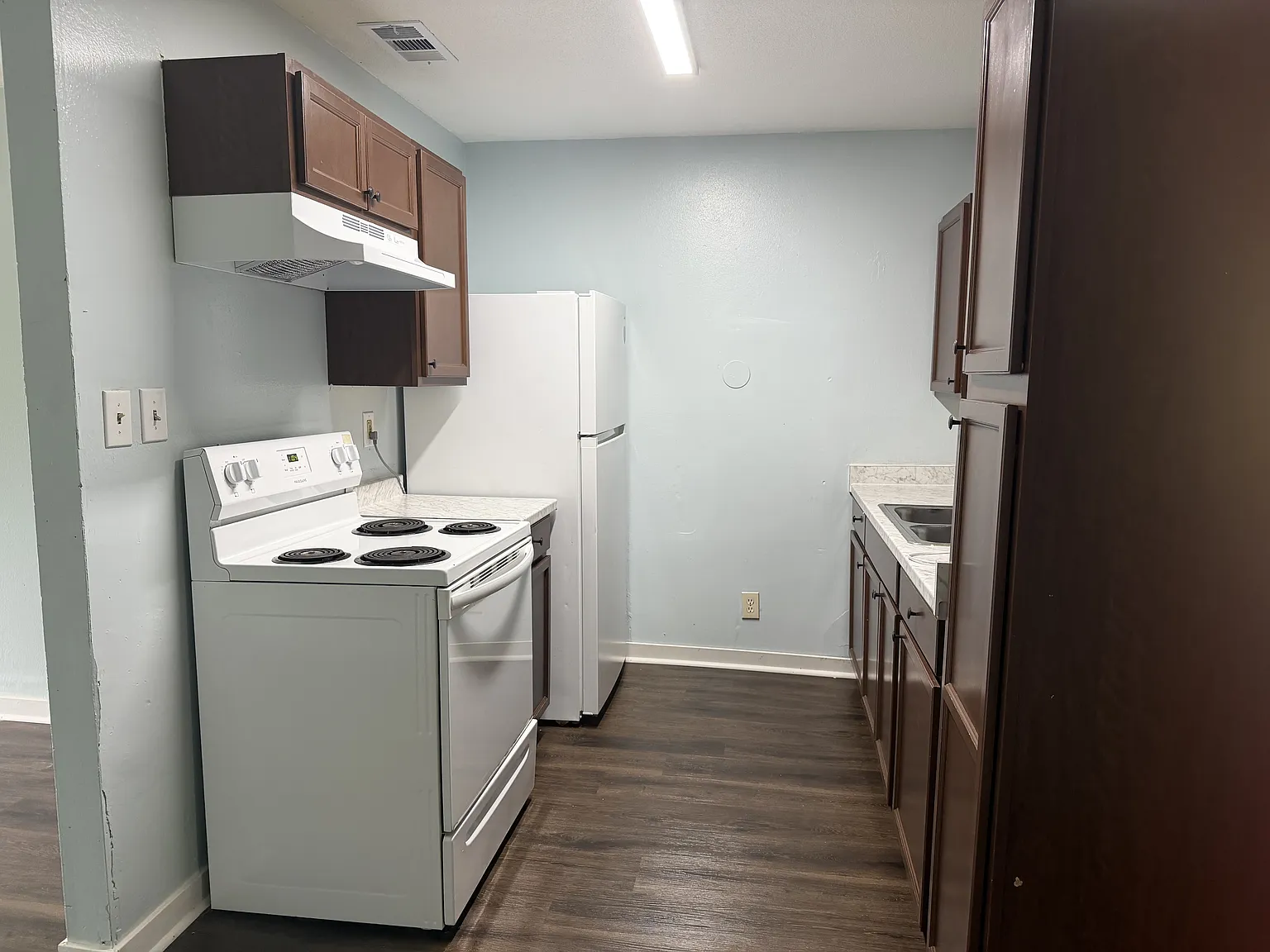 Freshly Renovated Home Near Famu & Fsu 3180 Notre Dame St, Tallahassee — Photo 4