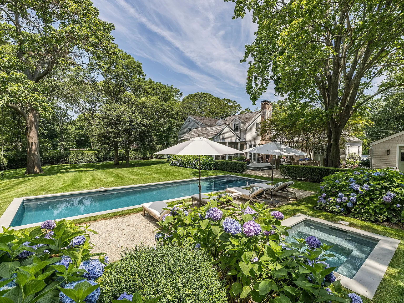 Renovated Sag Harbor Village Compound — Photo 2
