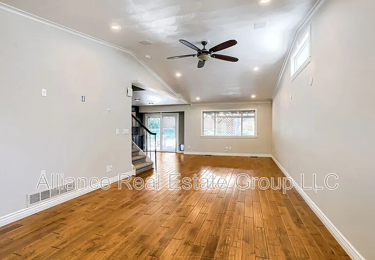 9677 Whitecliff Pl — Photo 9