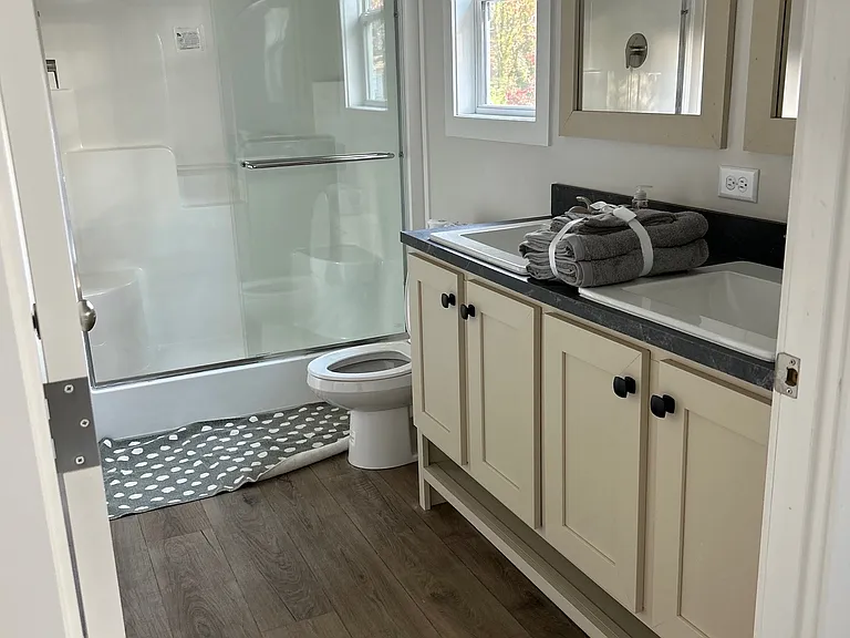 W Looking Glass Ln — Photo 8
