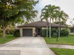 2736 Carnation Ct, Delray Beach, FL 33445