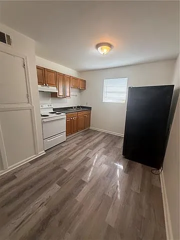 707 N Robertson St #203 — Photo 3