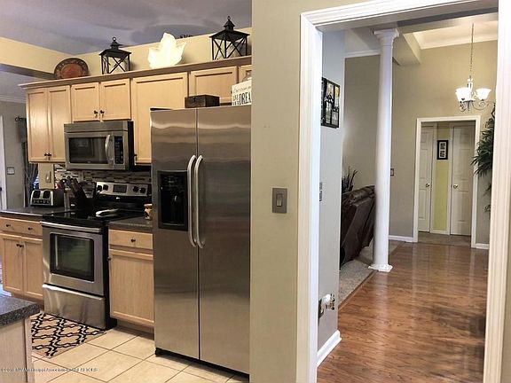 5th image of 10677 Cornell Dr