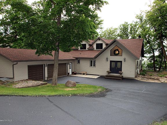 4th image of 1482 E Shore Dr