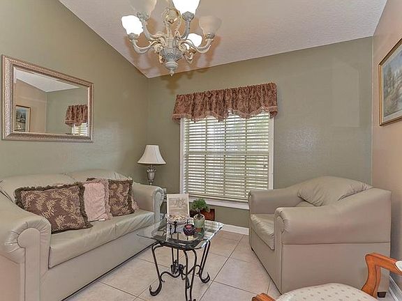 4th image of 6416 Theresa St