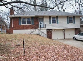 2505 NW 5th St, Blue Springs, MO 64014