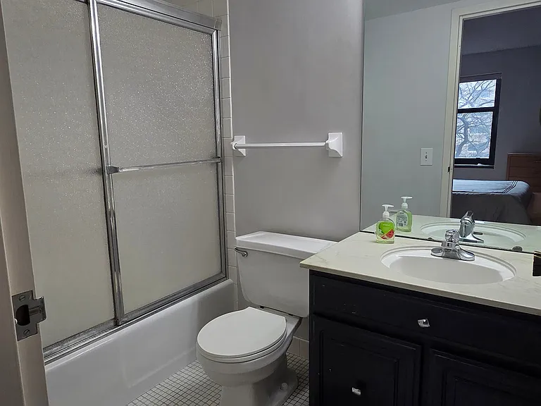 207 5th Ave SW #208 — Photo 33