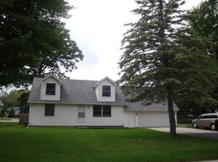 3086 Shillair Dr, Bay City, MI 48706