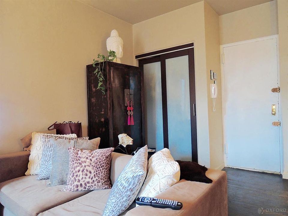 2nd image of 350 W 20th St APT 4F