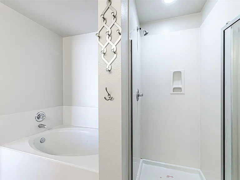 20926 Kenna Cove Ln — Photo 43