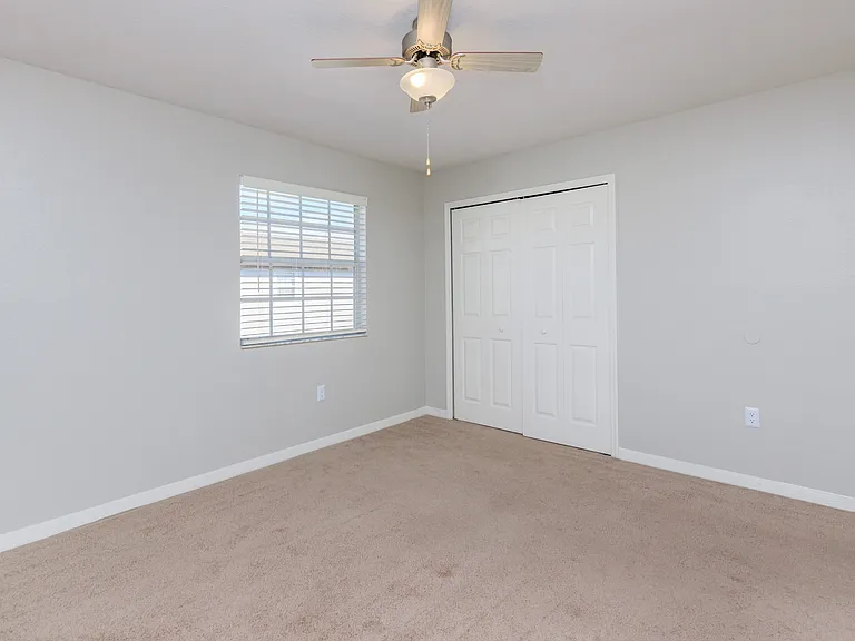Carmendy Square Apartments — Photo 23