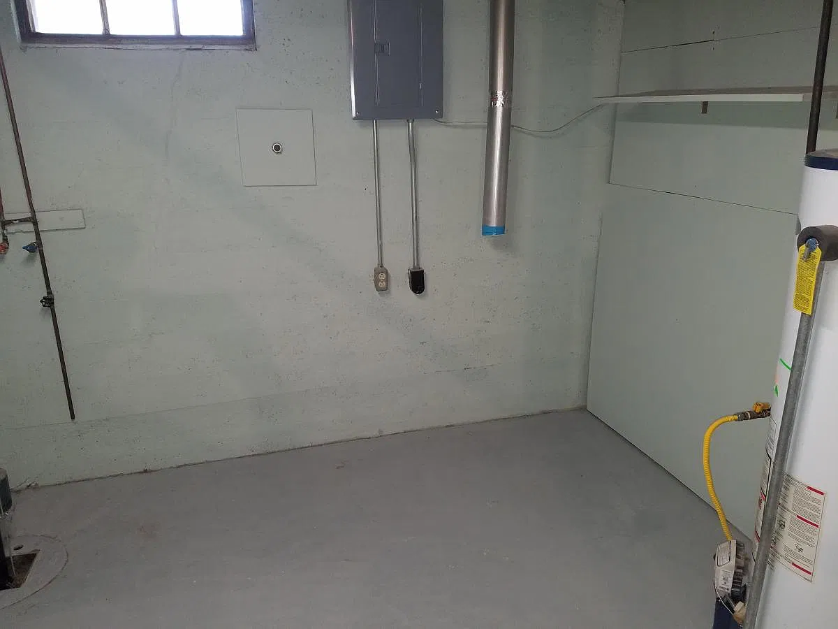 2 bed, $1,350 — Photo 4