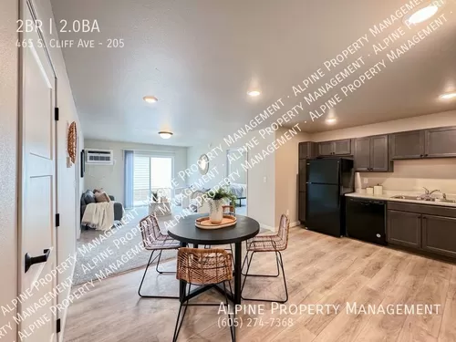 465 S Cliff Ave #205 Photo 1
