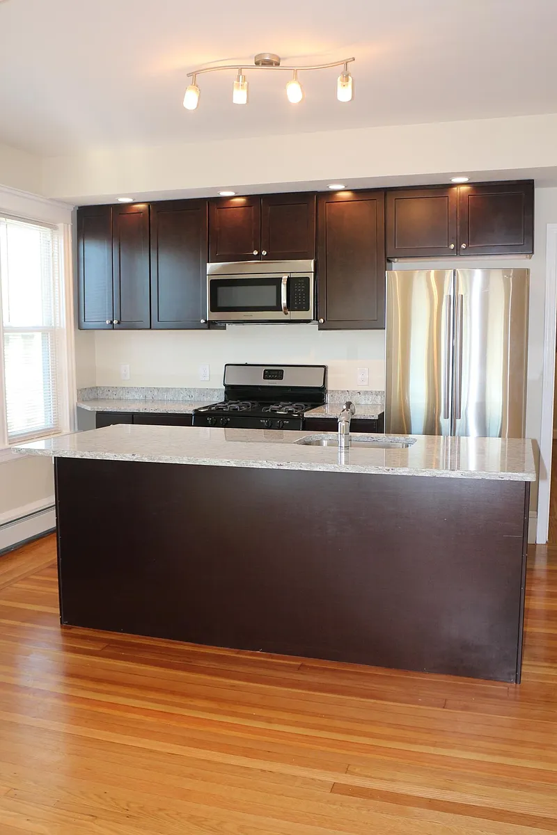 Building Photo - 139 Oakland Ave #2