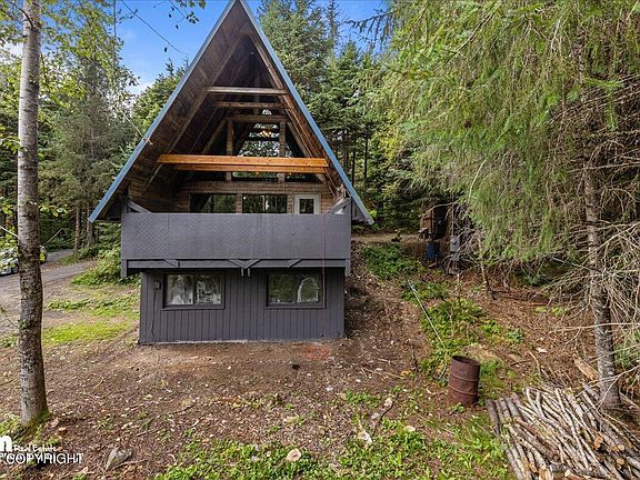 2nd image of 136 Doran Ln