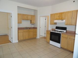 32 Rockland Ave FLOOR 1, Malden, MA 02148