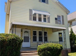 3558 Bosworth Rd, Cleveland, OH 44111