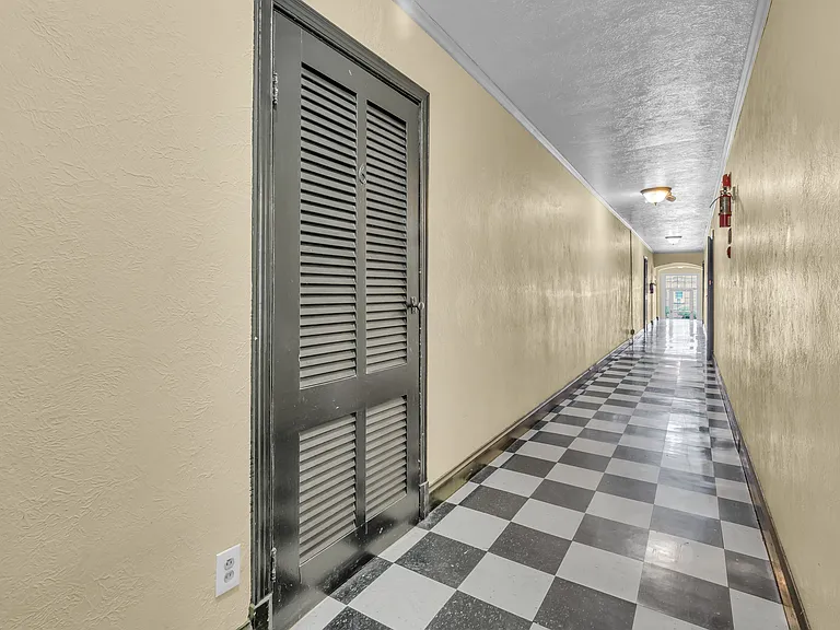The Hamilton Apartments — Photo 11