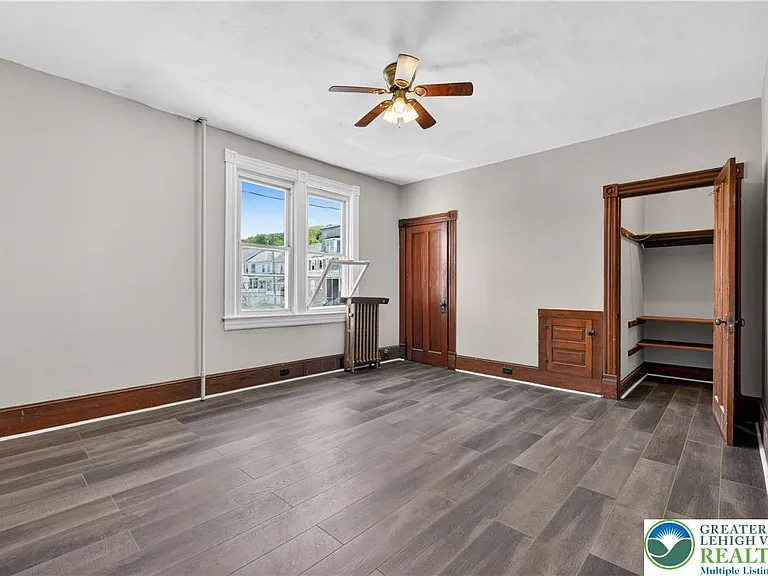 265-267 E Bertsch St #2 — Photo 4