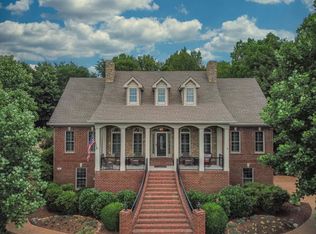 1153 Stirlingshire Dr, Hendersonville, TN 37075