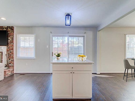 5th image of 4114 Majestic Ln