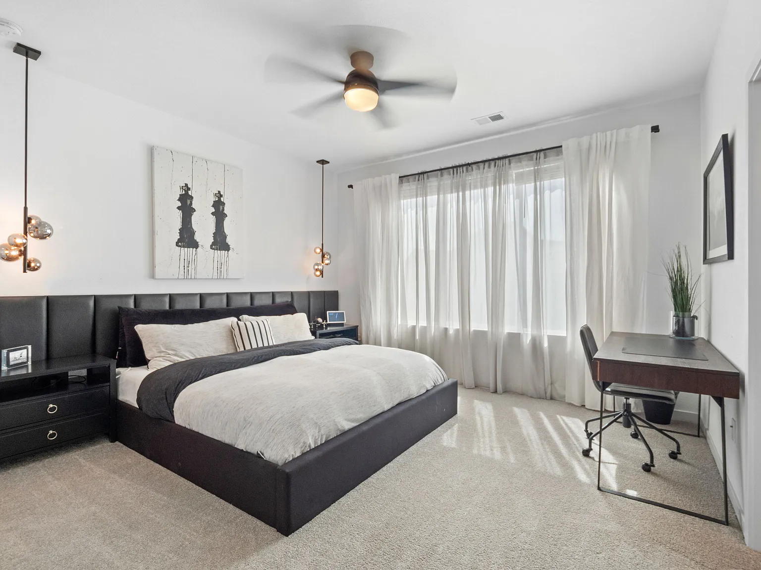 4 bed, 2180 sqft, $1,300 — Photo 1