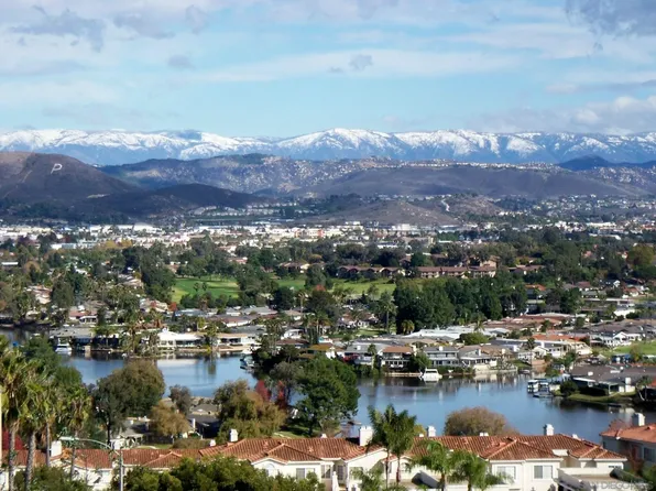 1561 La Plaza Dr, San Marcos, CA 92078