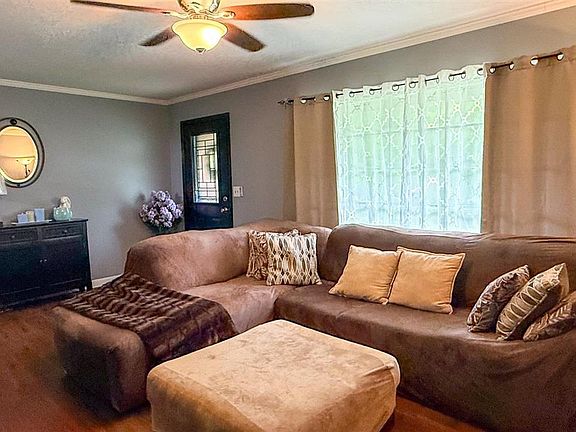 5th image of 216 Wedgewood Dr