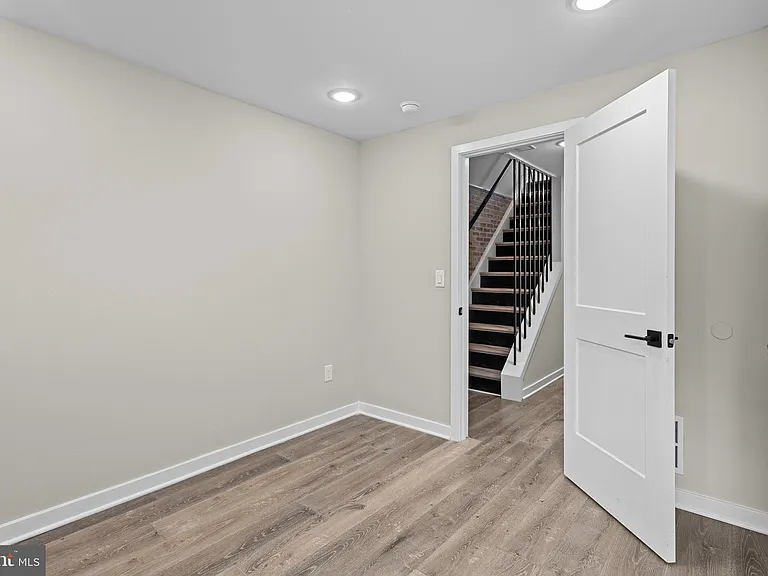 2528 N Hope St #1 — Photo 15