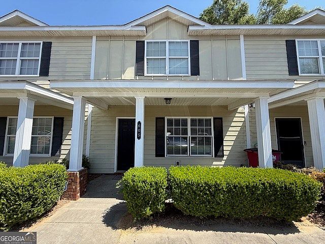 1st image of 605 Glade Fern Way