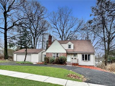 124 Crestview Avenue, Stamford, CT, 06907