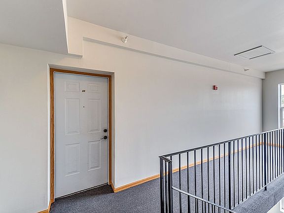 3rd image of 16660 Liberty Cir Unit 3S