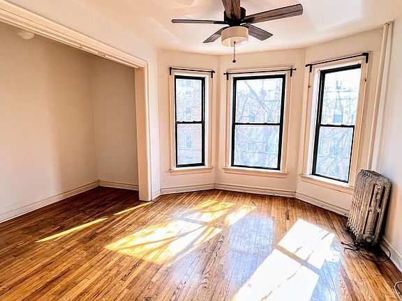 2nd image of 3212 W Altgeld St #2