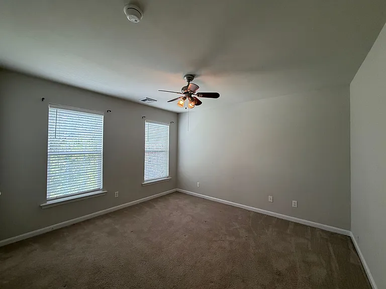 1108 Harding Dr — Photo 21