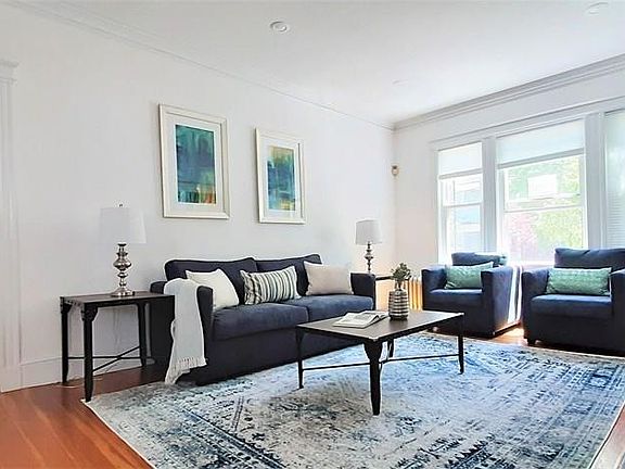 4th image of 132 Coolidge St Unit 132