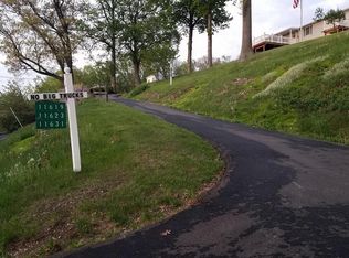 11631 Crystal Falls Dr, Smithsburg, MD 21783