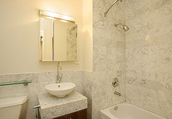 4th image of 82 Beaver St APT 1106
