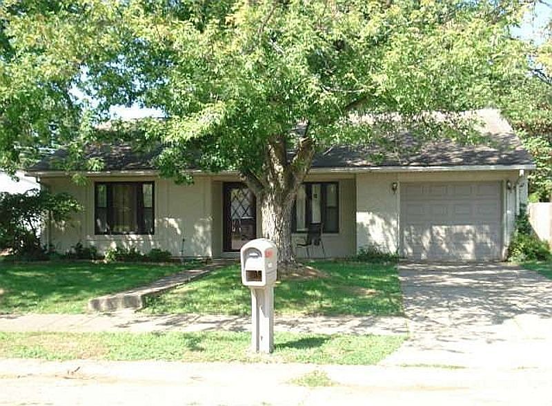 1st image of 3016 Saratoga Dr