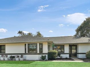 26500 Wimbledon St, Leesburg, FL 34748