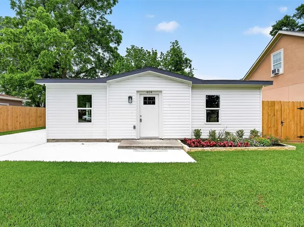 404 W Homan Ave, Baytown, TX 77520
